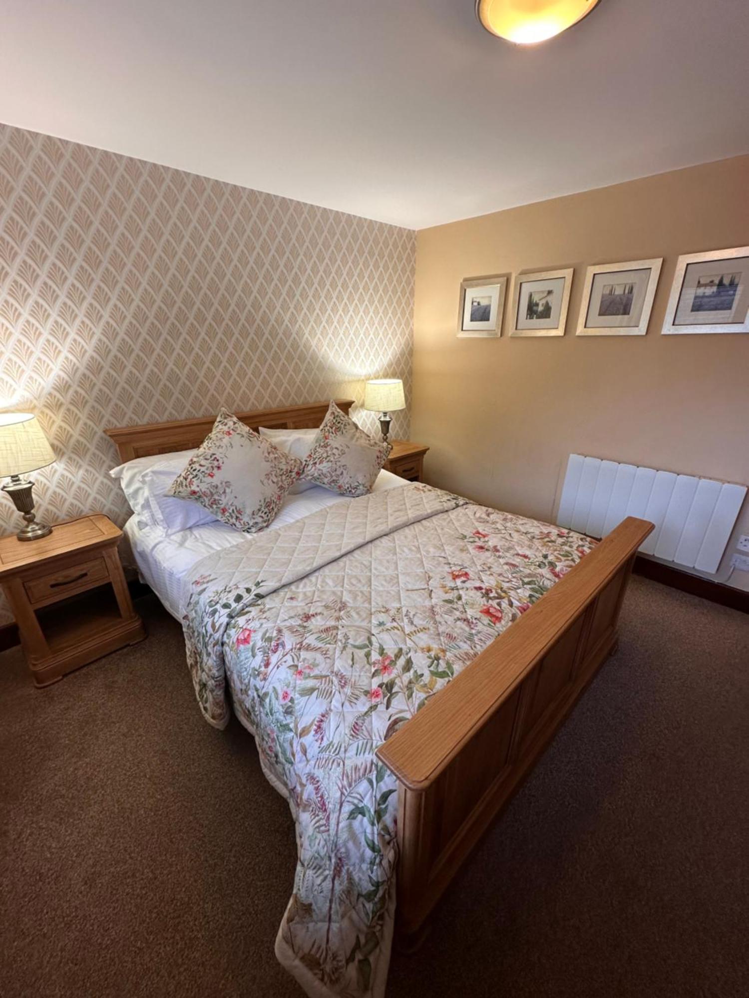 The Auld Kirk Bed and Breakfast Ballater Eksteriør billede